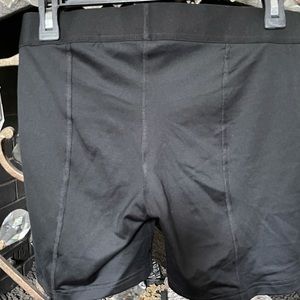 NWT Nike Pro 7"  Running Shorts, sz M